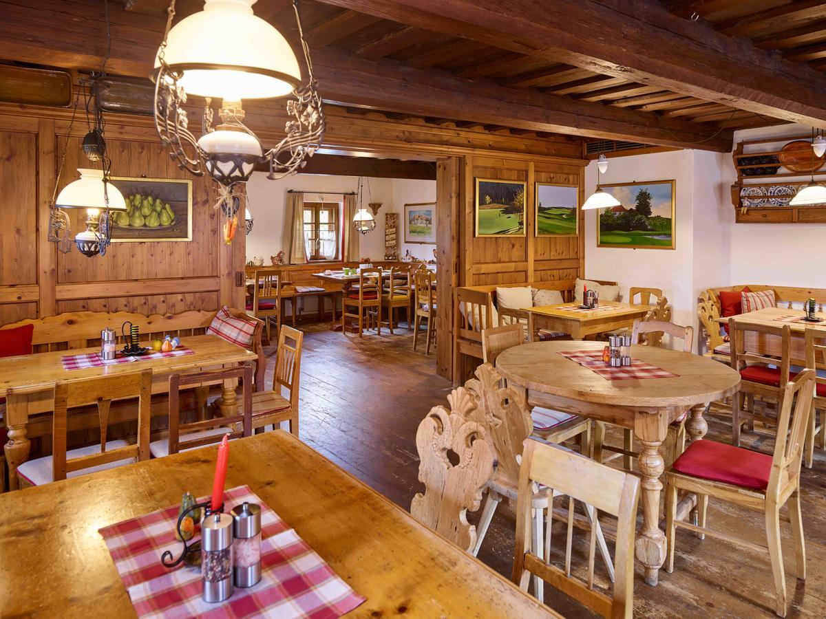 Gutshof Uttlau Hotel Haarbach Екстериор снимка